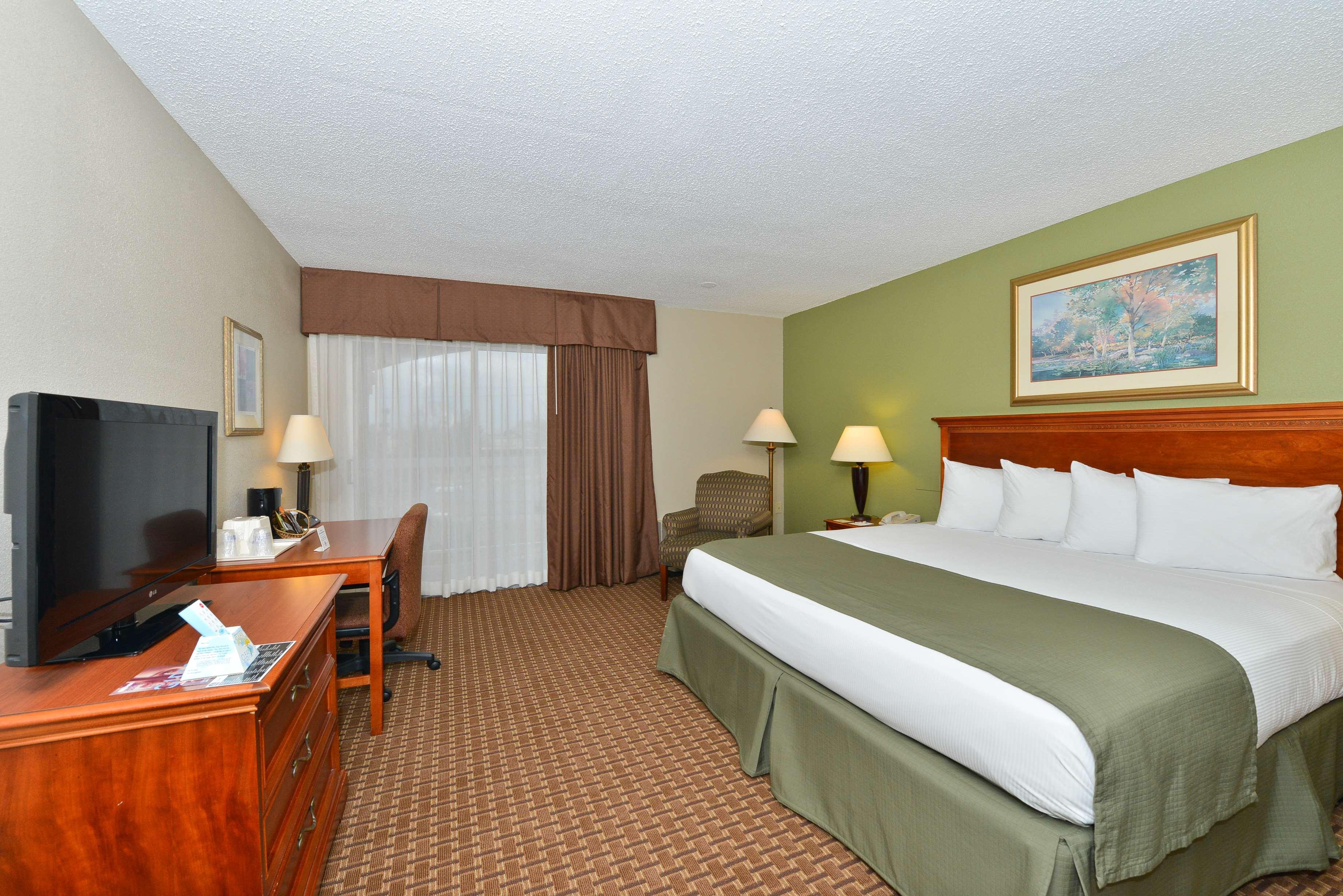 Surestay Plus Hotel By Best Western Raleigh North Downtown מראה חיצוני תמונה