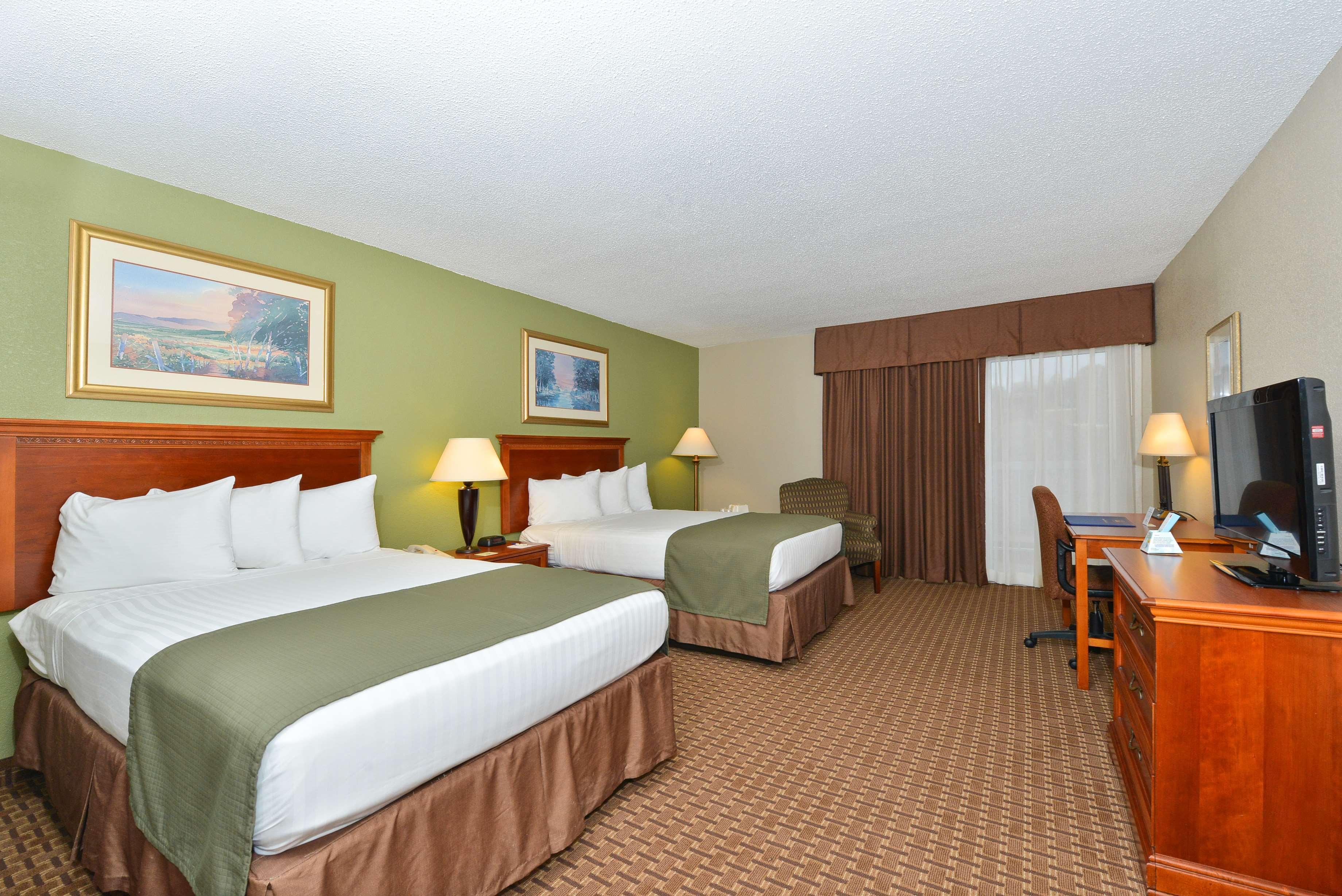 Surestay Plus Hotel By Best Western Raleigh North Downtown מראה חיצוני תמונה
