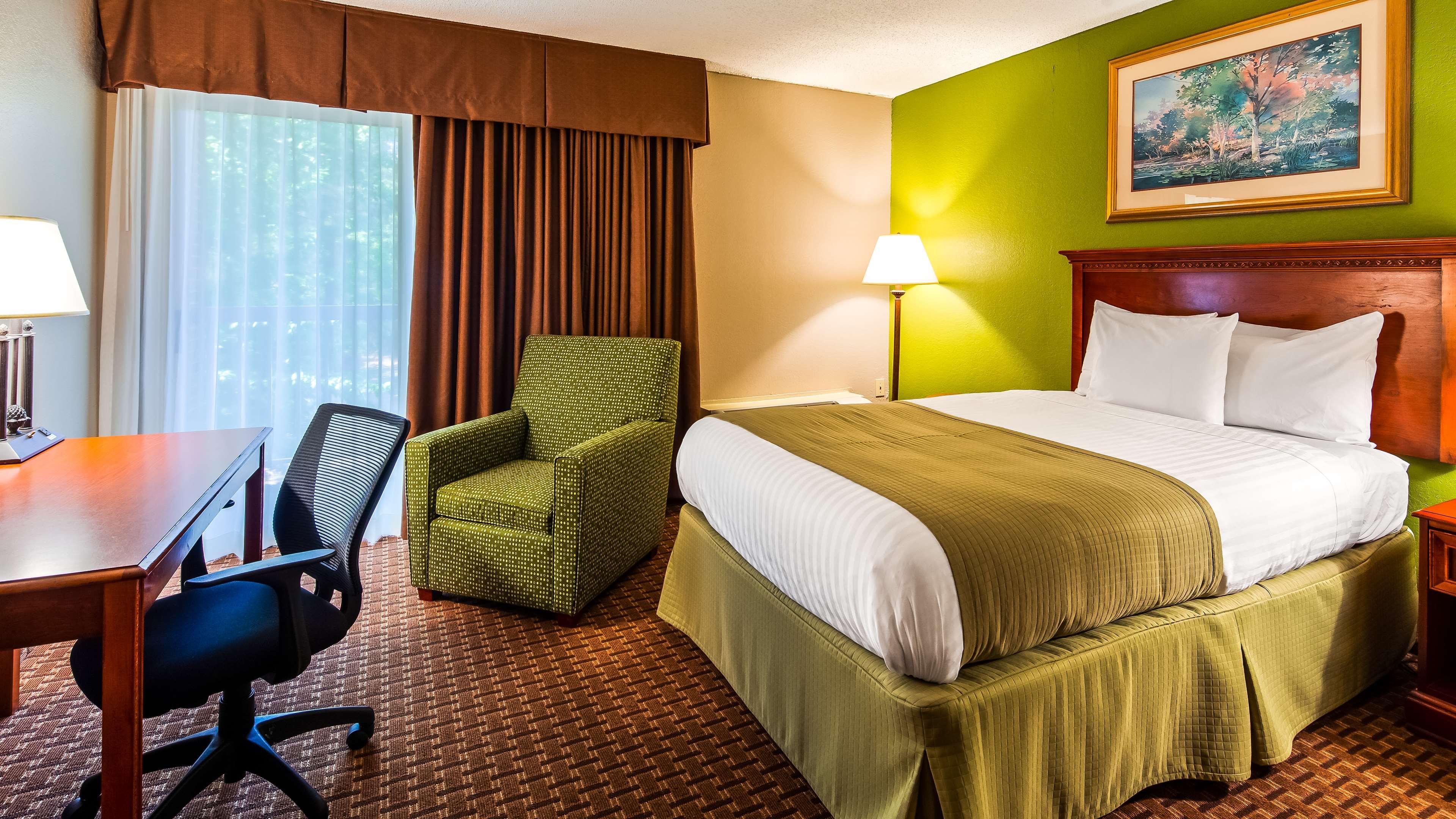 Surestay Plus Hotel By Best Western Raleigh North Downtown מראה חיצוני תמונה