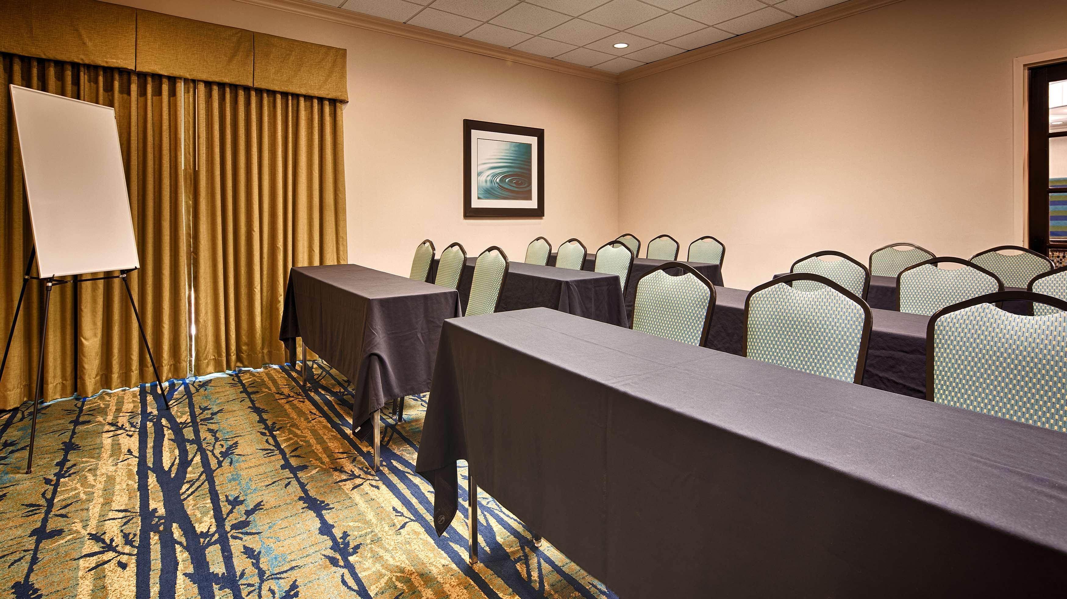 Surestay Plus Hotel By Best Western Raleigh North Downtown מראה חיצוני תמונה