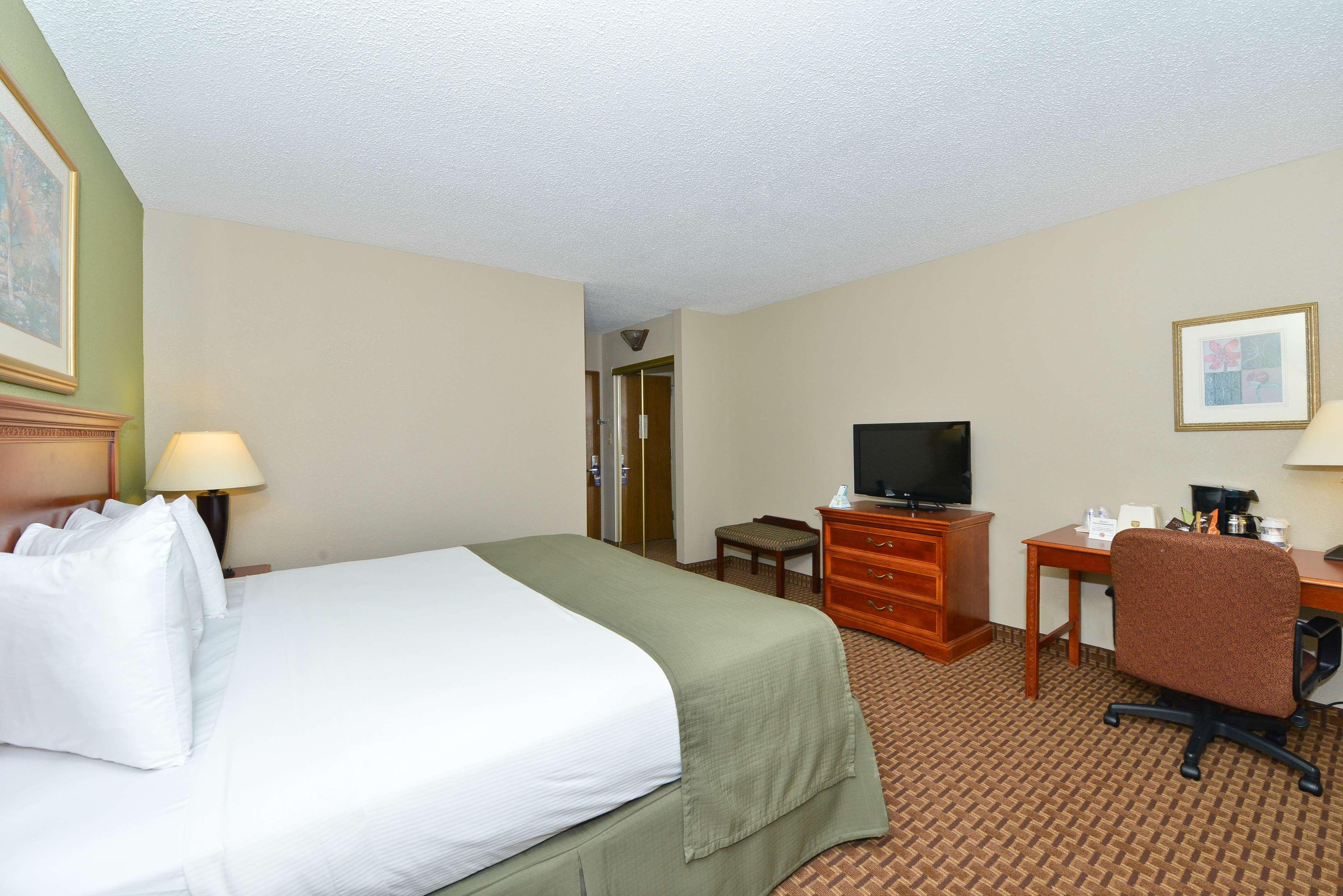 Surestay Plus Hotel By Best Western Raleigh North Downtown מראה חיצוני תמונה