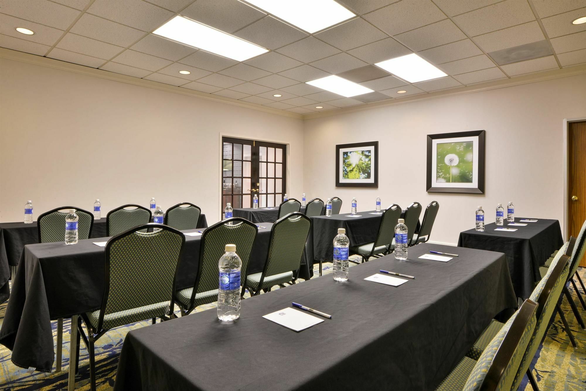 Surestay Plus Hotel By Best Western Raleigh North Downtown מראה חיצוני תמונה