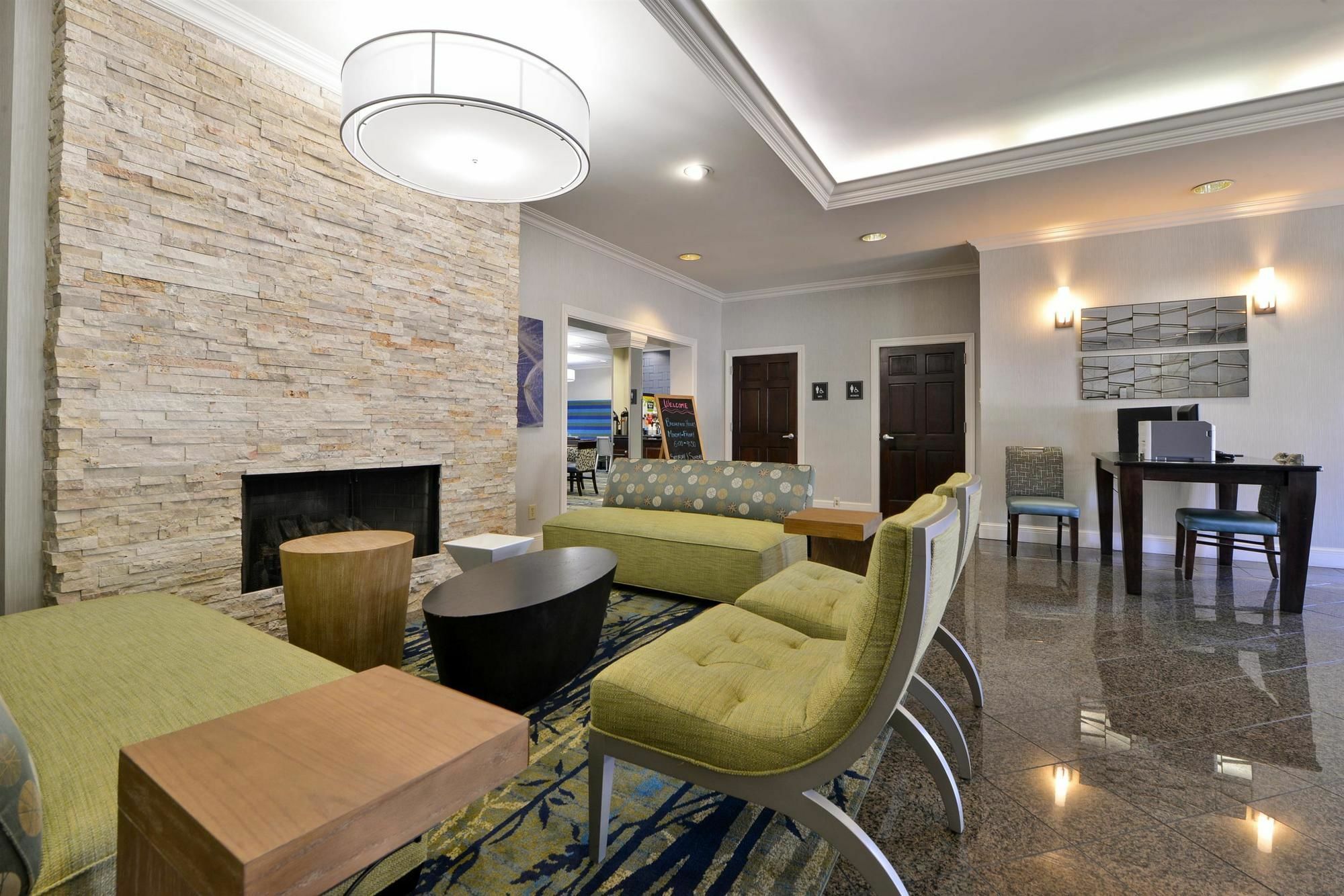 Surestay Plus Hotel By Best Western Raleigh North Downtown מראה חיצוני תמונה